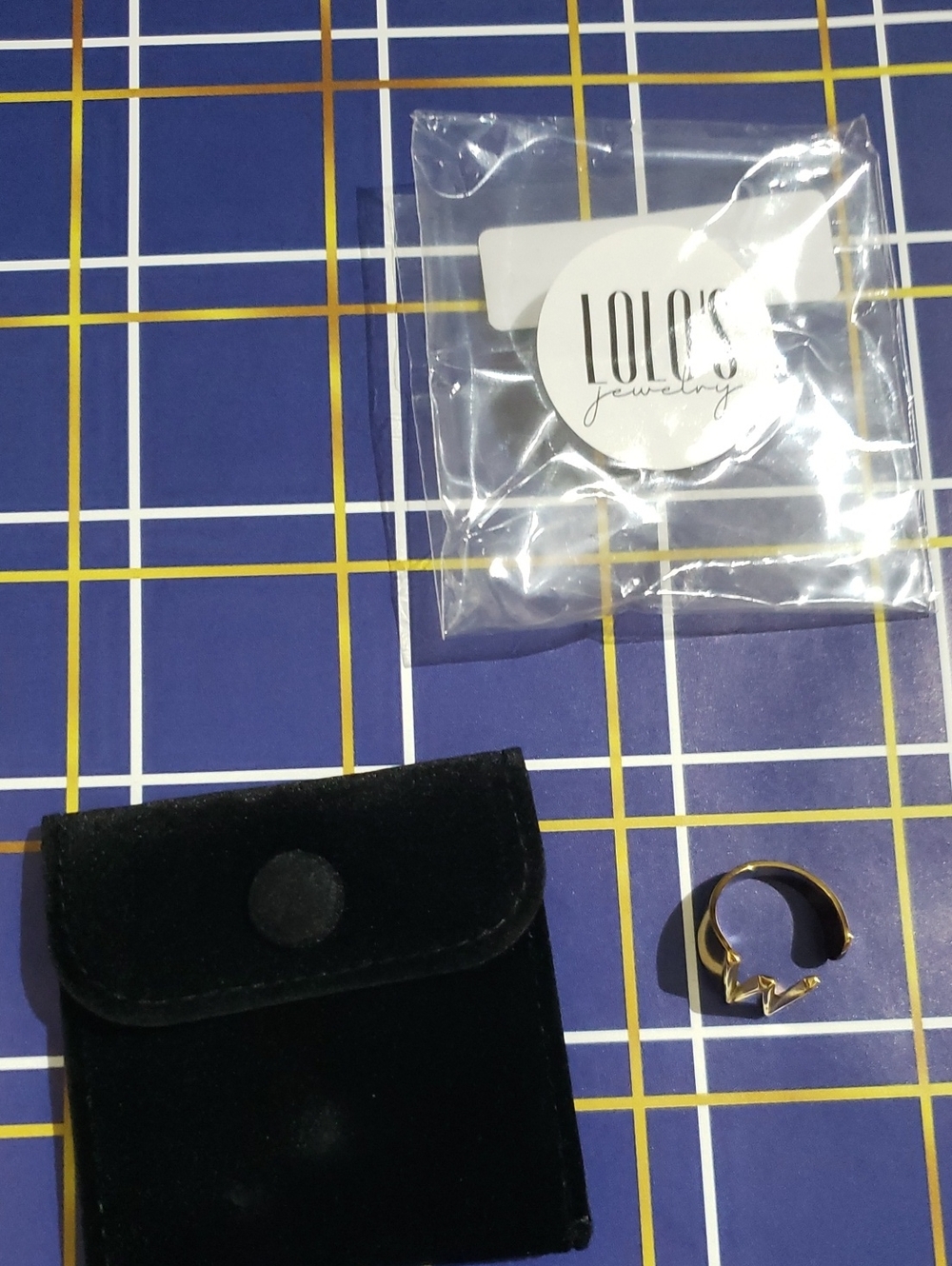 NWT-Gold Adjustable Letter W Ring - Women's Accessory